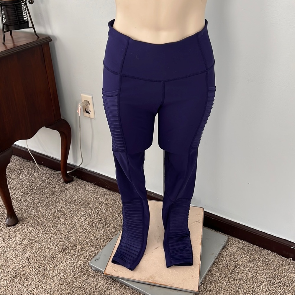 Layer 8 athletic leggings